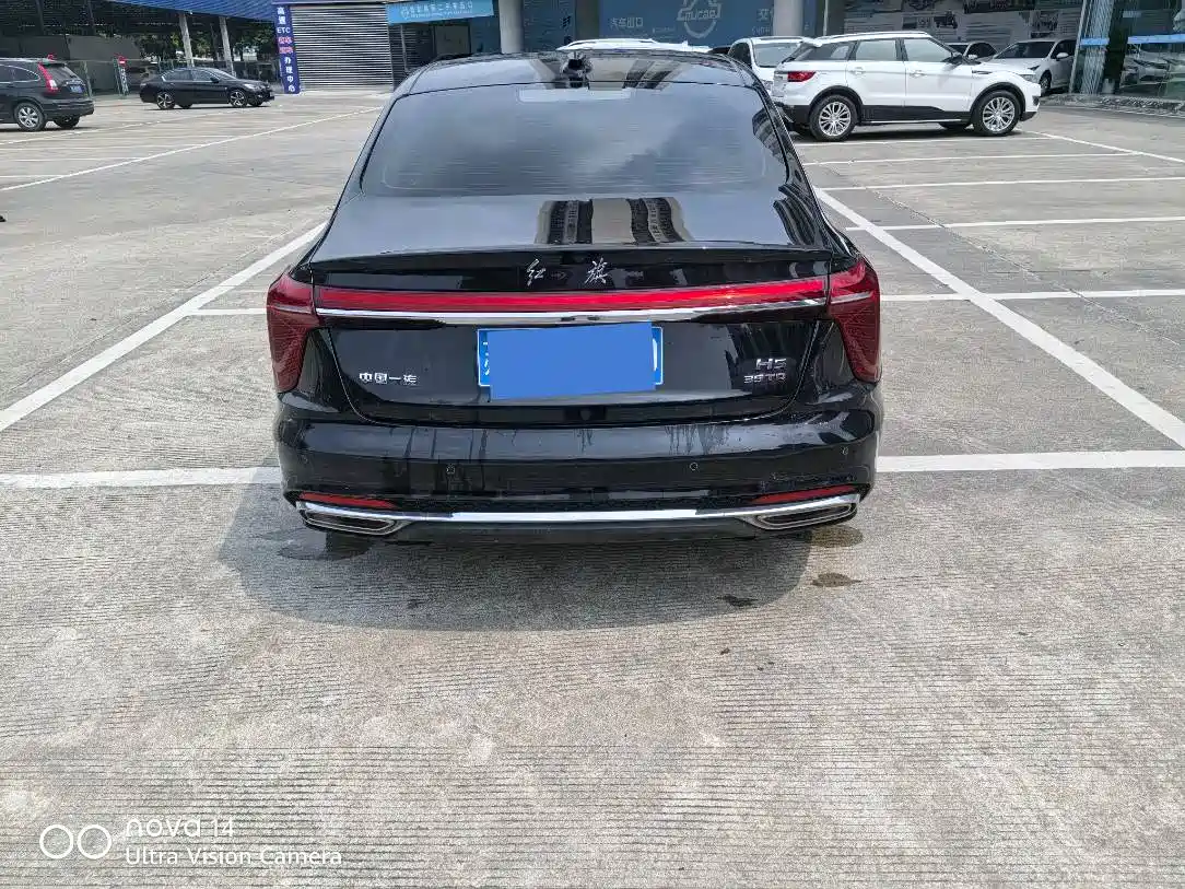 Hongqi H5 2025 1.5T DCT Flag Rhythm 500,000 Units Memorial Edition фото 12