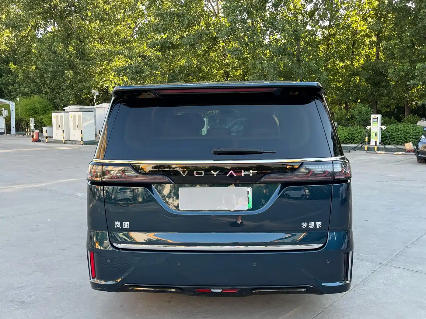 Voyah Auto Voyah Dreamer 2025 PHEV AWD Flagship Kunpeng Edition фото 10