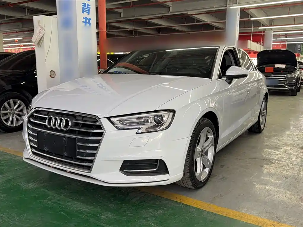 Audi A3 2019 Limousine 35 TFSI Progressive China VI фото 2