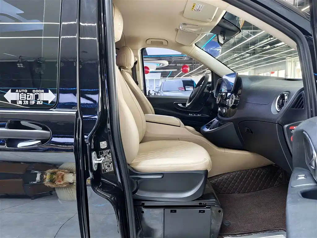 Mercedes-Benz Vito 2021 2.0T Business Edition 7-seater фото 7