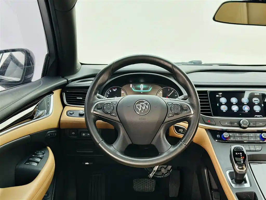 Buick LaCrosse 2018 Model 20T Luxury Edition фото 16