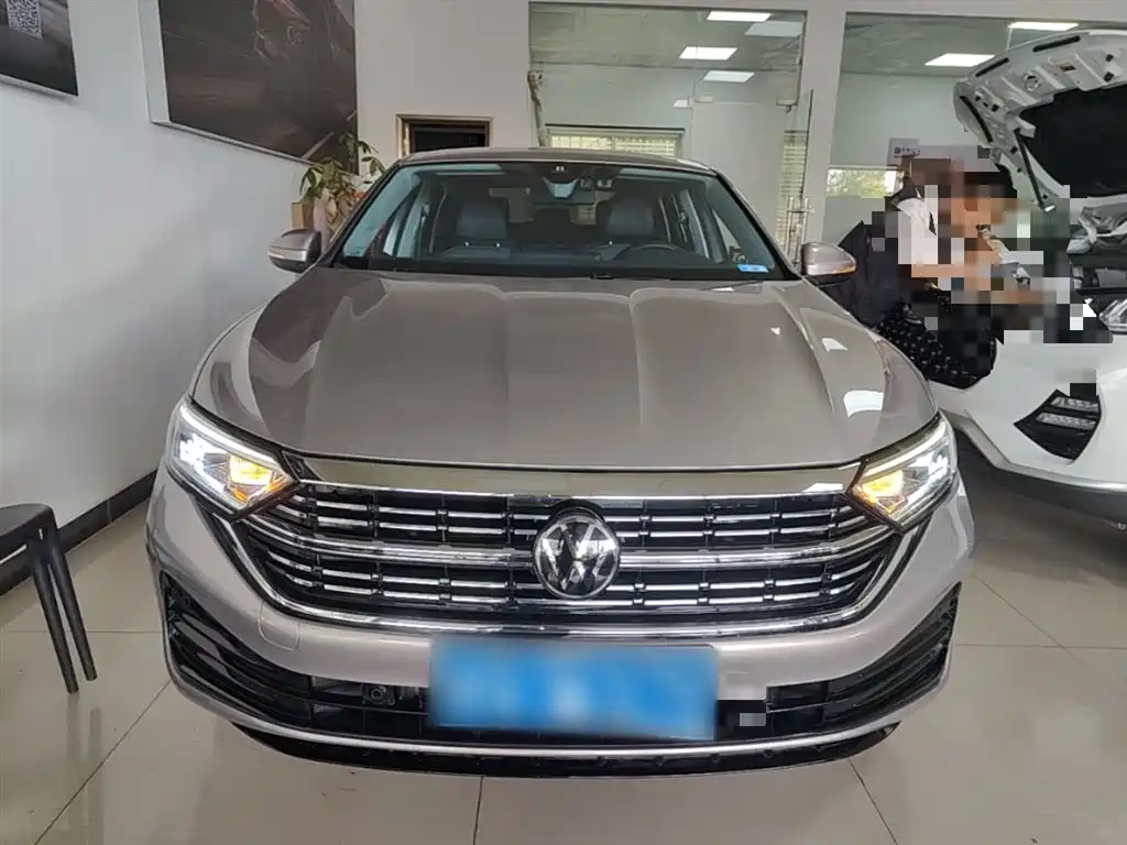 Volkswagen Sagitar 2023 300TSI DSG Surpassing Edition фото 3