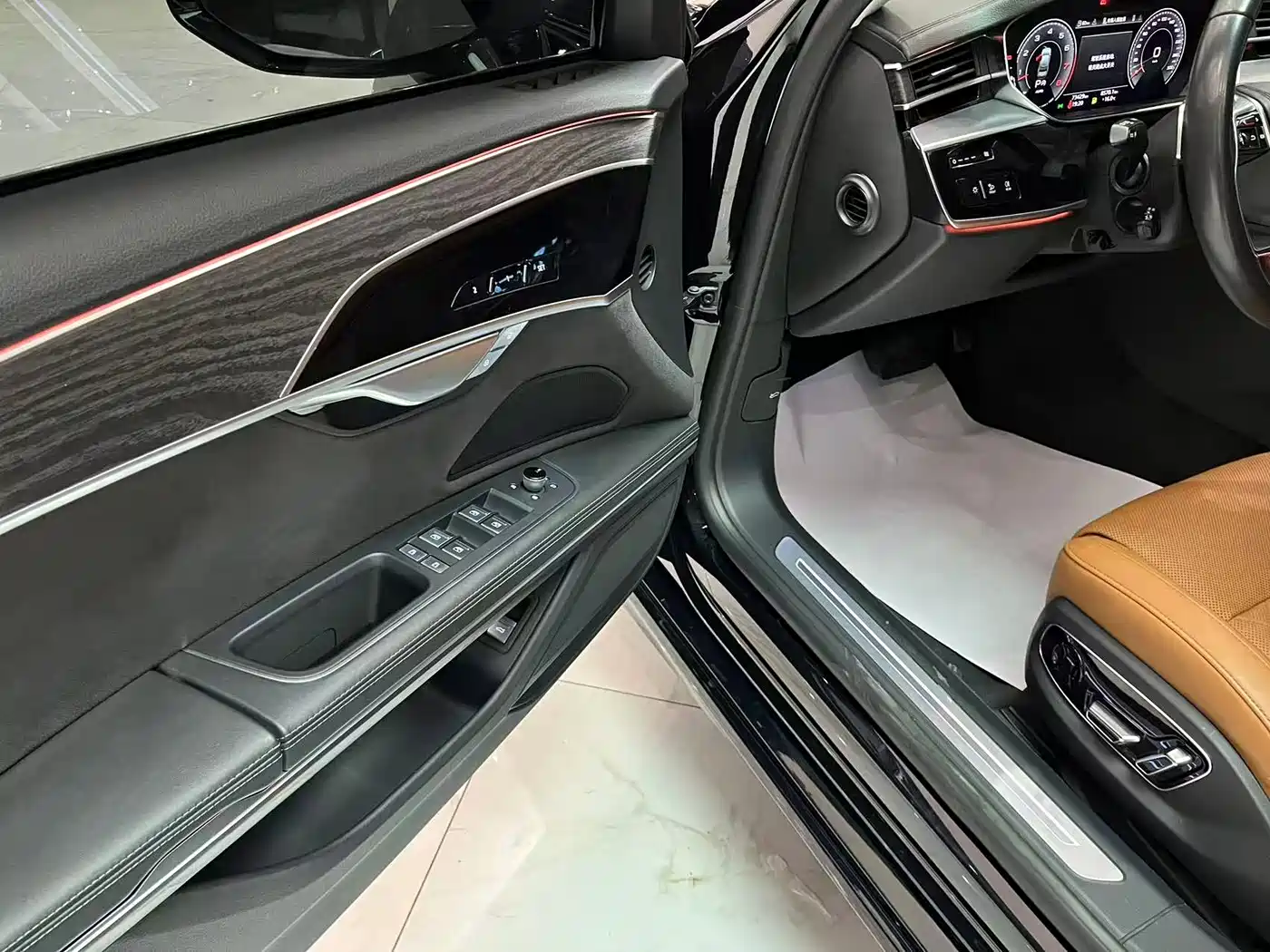 Audi A8 2023 A8L 50 TFSI quattro Exclusive фото 6