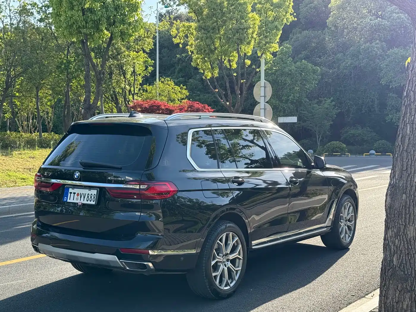 Photo 20 - BMW X7