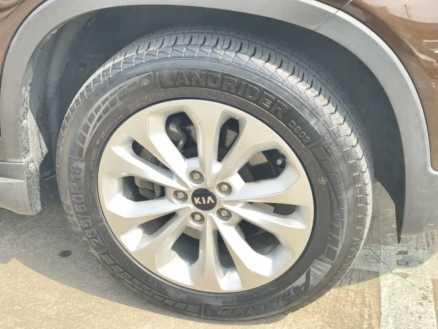 Kia Sorento 2013 2.4L 7-seat Gasoline Comfort Edition фото 13