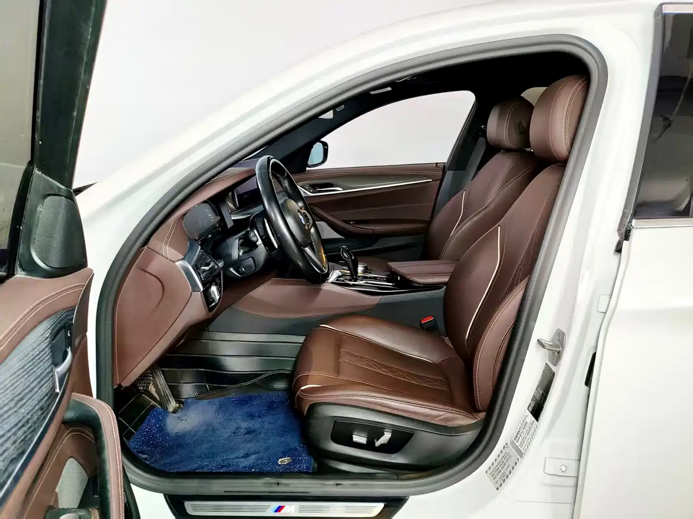 BMW 5 Series 2021 530Li Leading M Sport Package фото 7