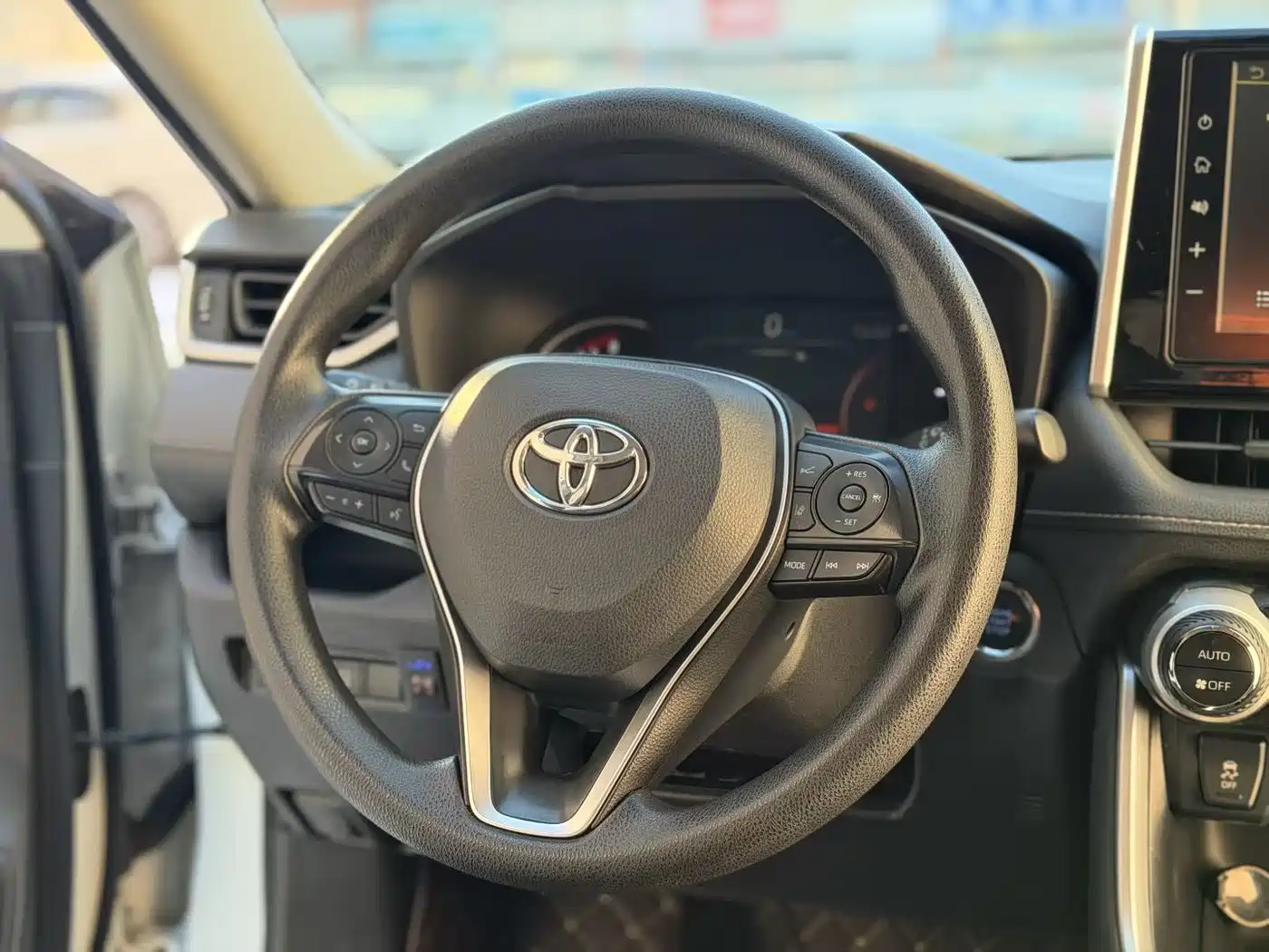 Toyota RAV4 Rongfang 2020 2.0L CVT 2WD Trend Edition фото 7