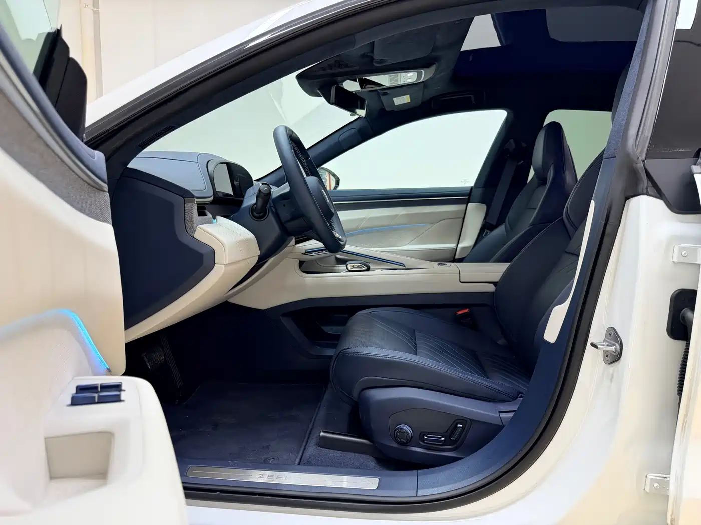 ZEEKR EXTREME KRYPTON 001