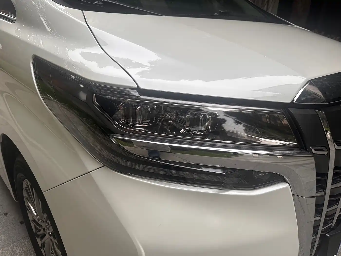 Toyota Alphard 2021 Hybrid 2.5L Luxury фото 11