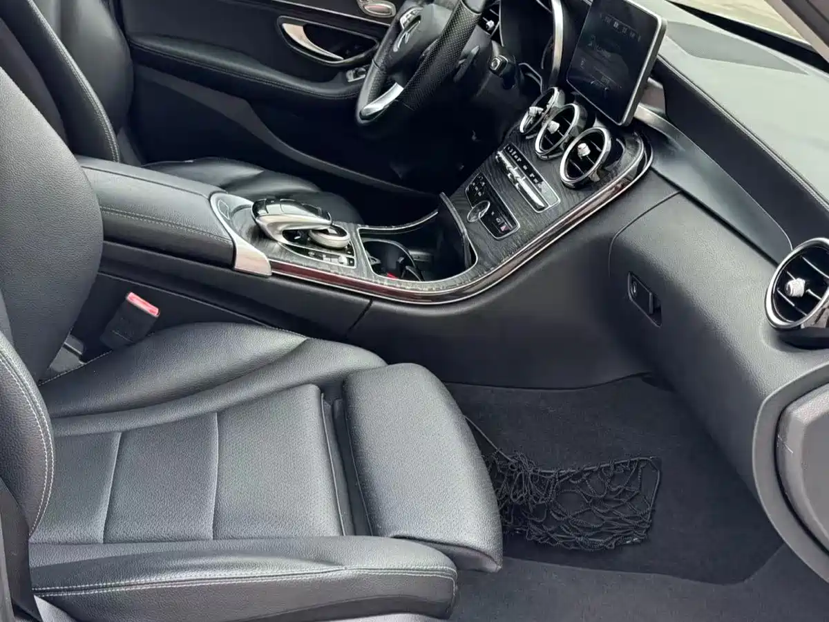Mercedes-Benz C-Class 2015 C 180 L Sport фото 4