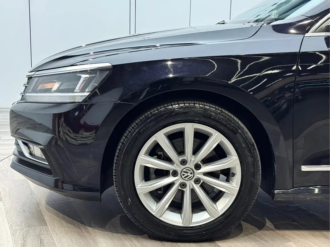 Volkswagen Passat 2017 330TSI DSG Prestige фото 22