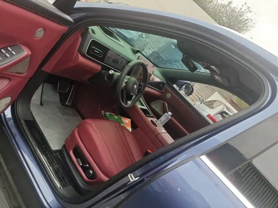 AITO Wenjie AITO M7 2026 Extended Range Max AWD 5-seater фото 5