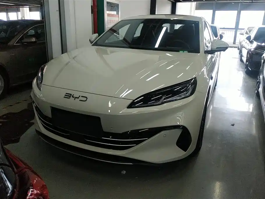 BYD Seal 06 DM-i Touring 2025 DM-i 150KM Premium фото 2