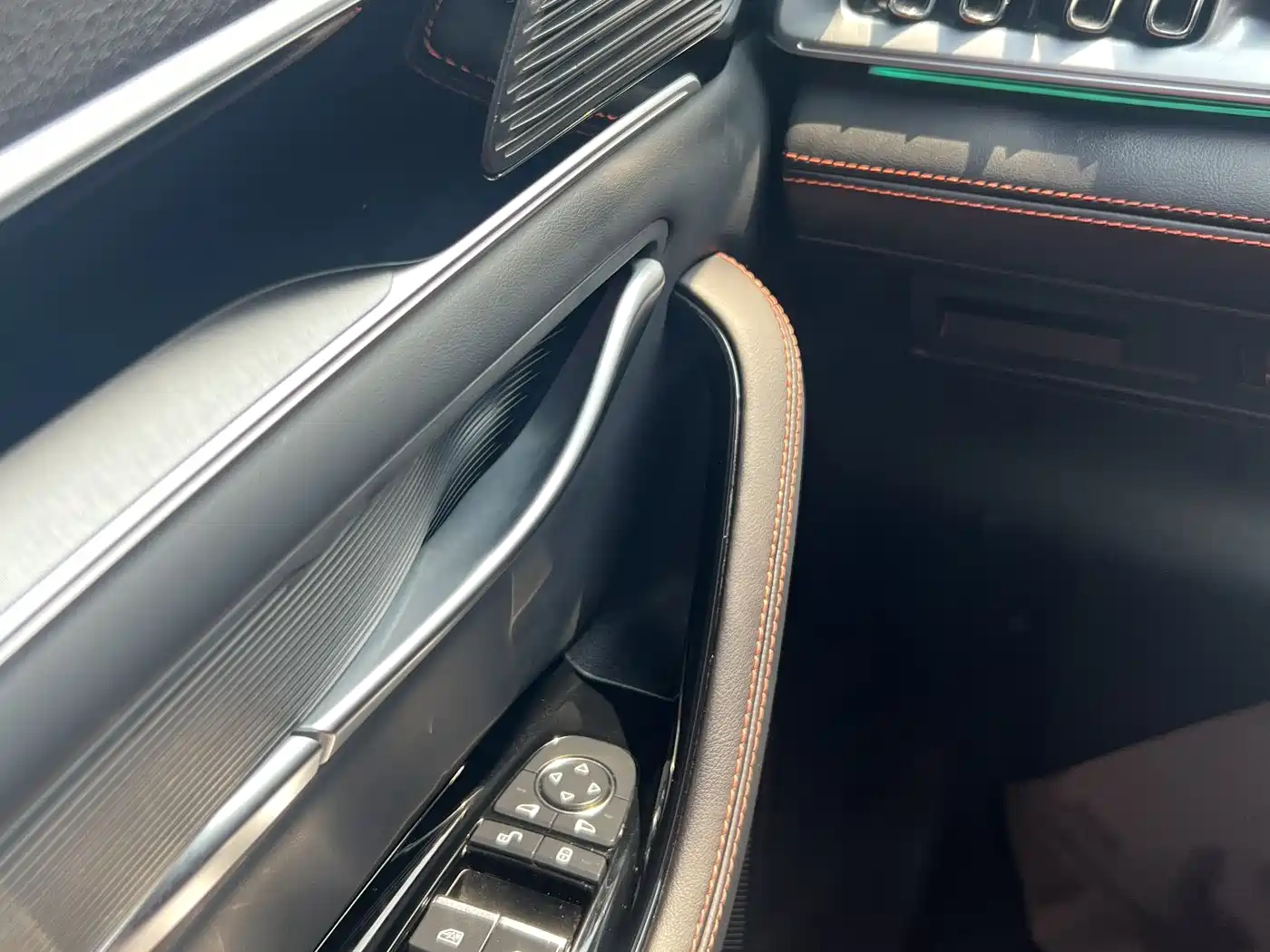 BYD Song PLUS 2020 1.5T Automatic Flagship фото 12