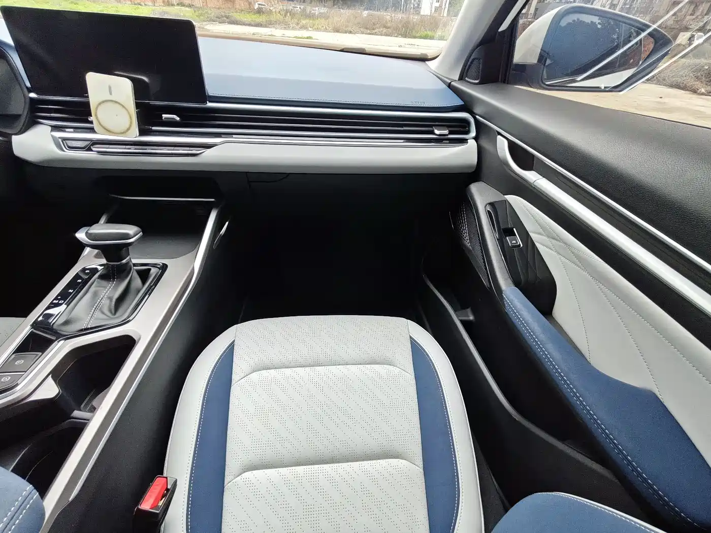 GEELY AUTOMOBILE EMGRAND