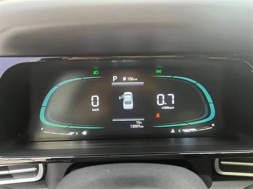 Hyundai Elantra 2023 1.5L CVT GLX Elite Edition фото 15