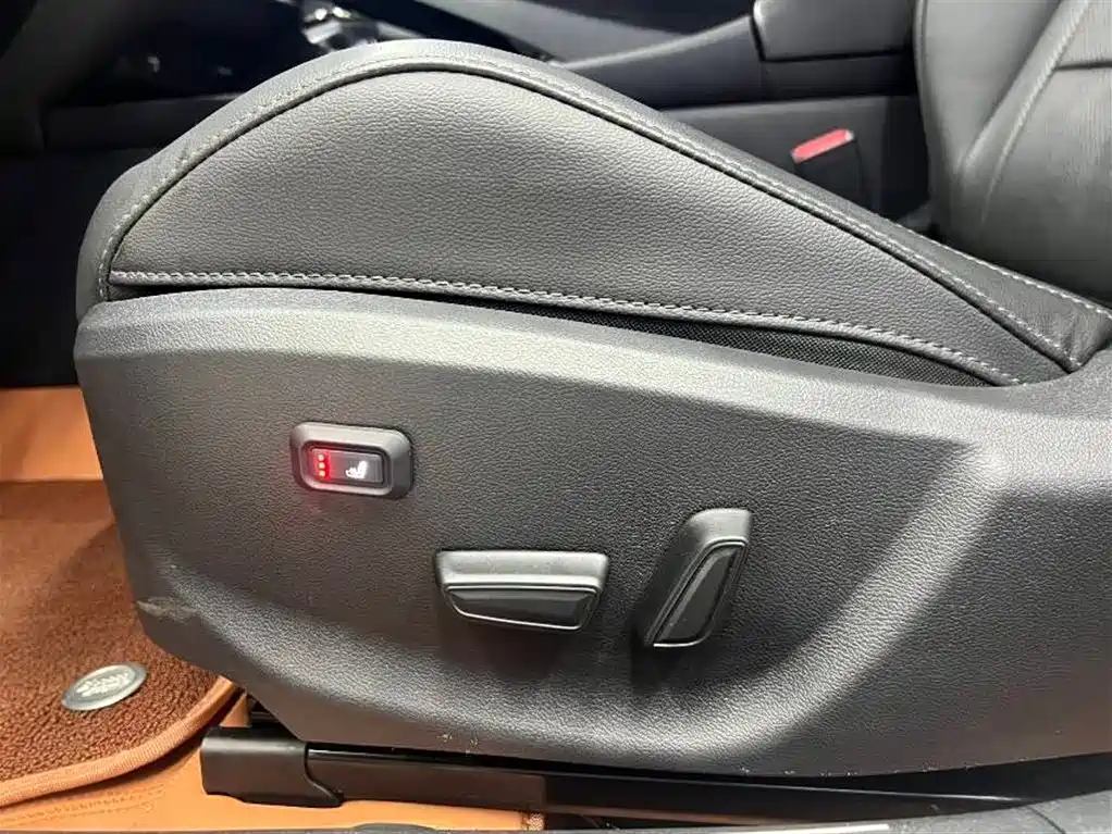 Hyundai Elantra 2023 1.5L CVT GLX Elite Edition фото 13