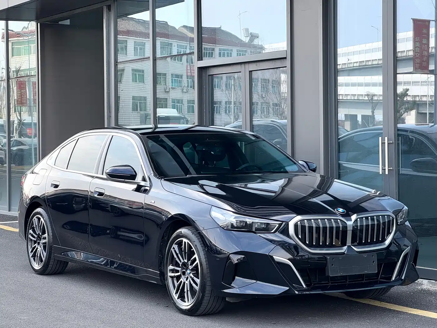 BMW 5-SERIES
