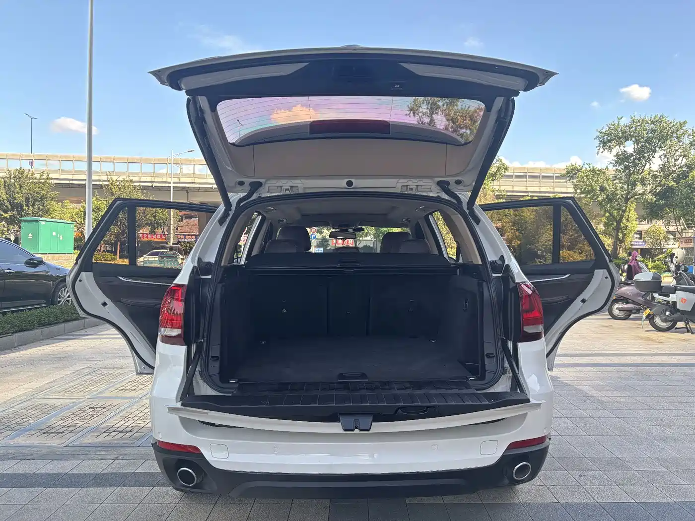 BMW X5 (Import) 2014 xDrive35i Elegance фото 8