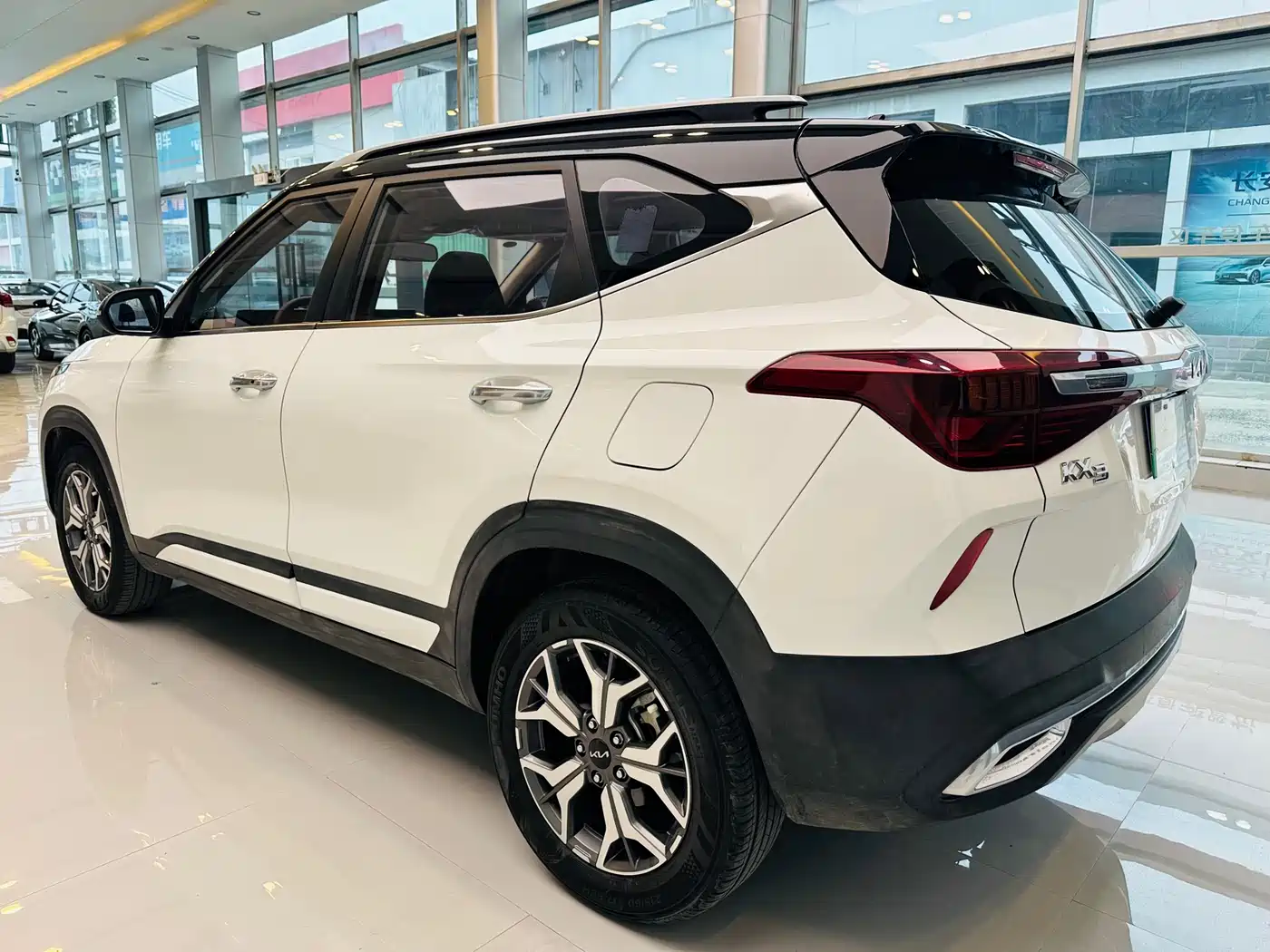 Kia KX3 Smart Run 2021 1.5L CVT Fashion Edition фото 4