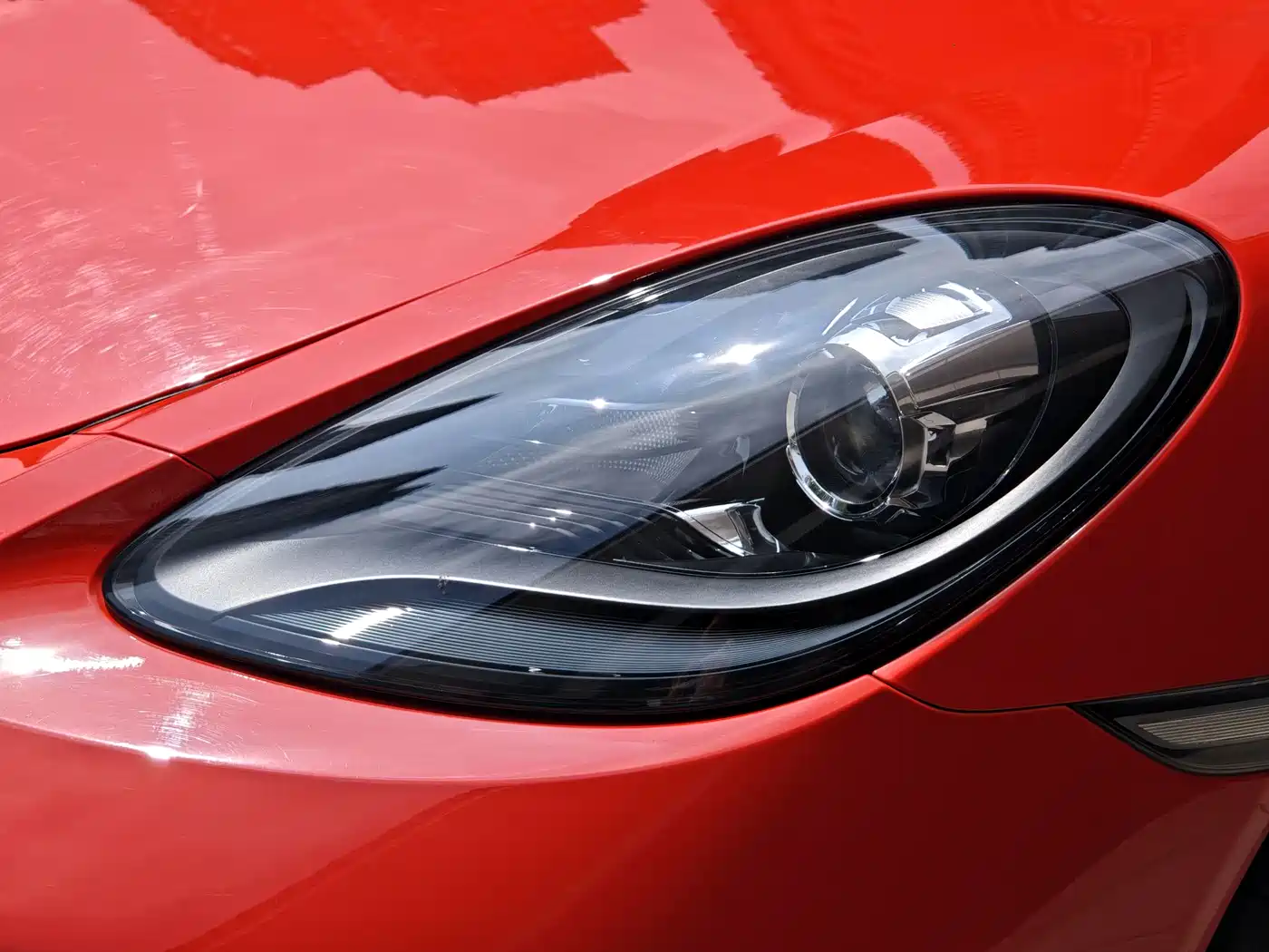Porsche 718 2018 Cayman 2.0T фото 6