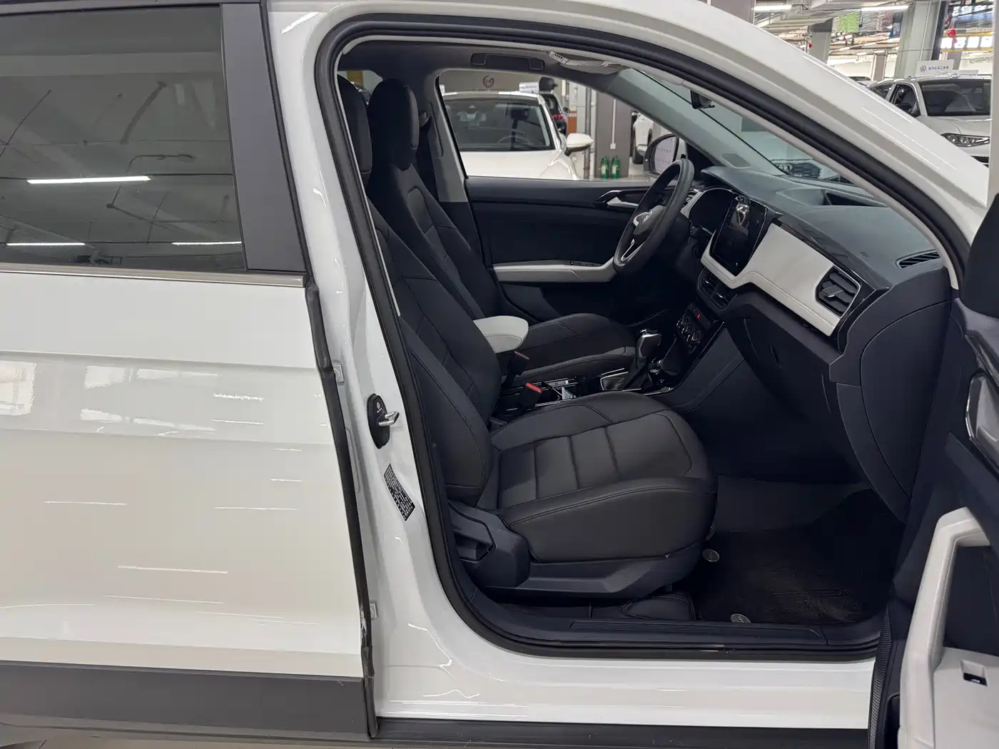 Volkswagen Tharu 2025 New Edge 1.5L Aspiration Edition фото 13