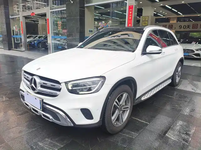 MERCEDES-BENZ GLC