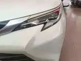 Photo 18 - Toyota Sienna