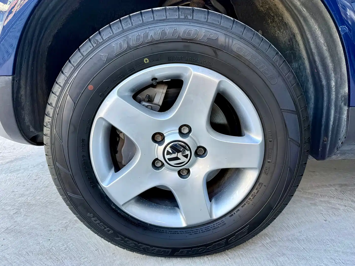 Volkswagen Touareg 2005 2004 Model 3.2L Standard Edition