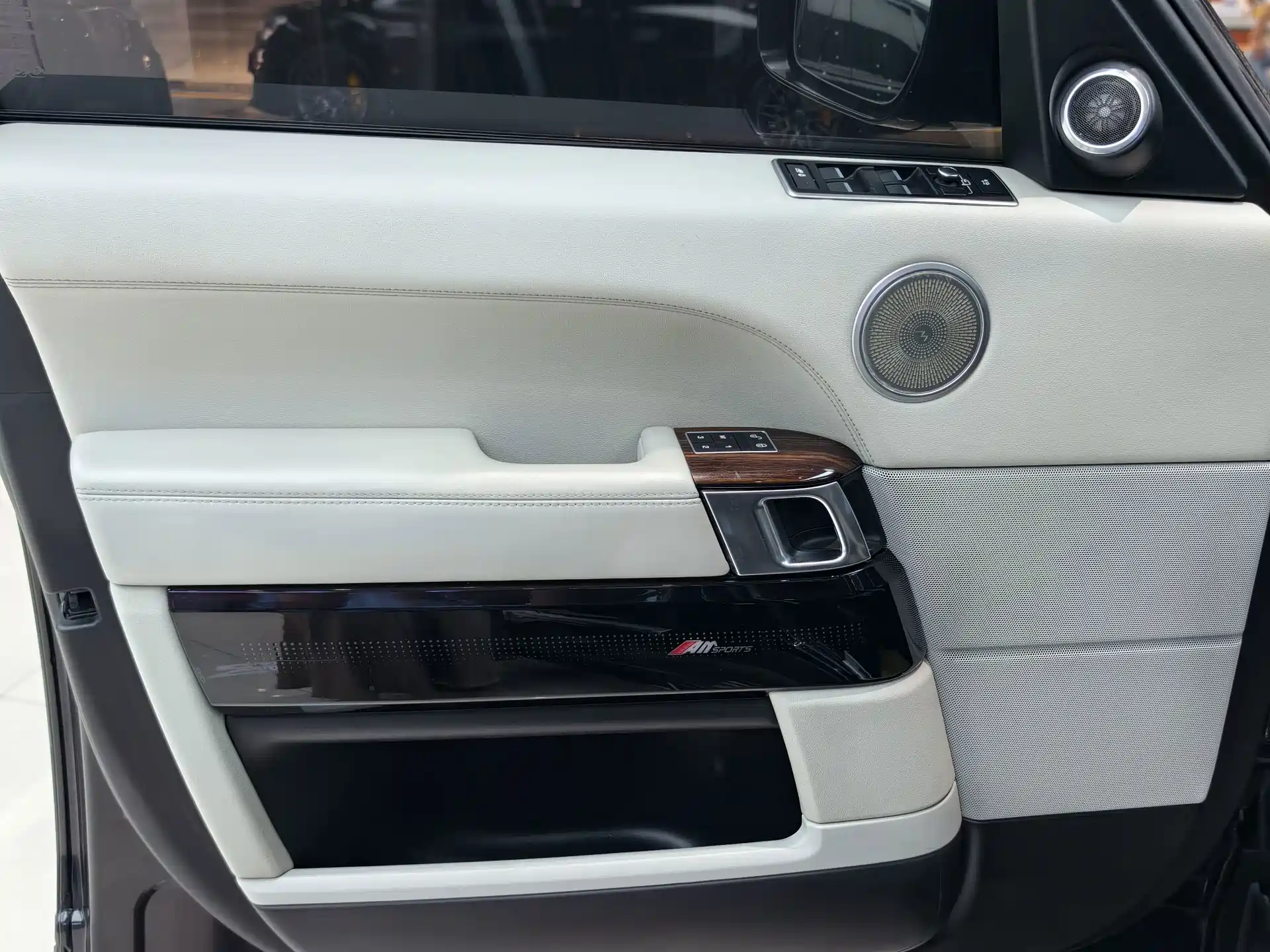 Фото 4 - Land Rover Range Rover