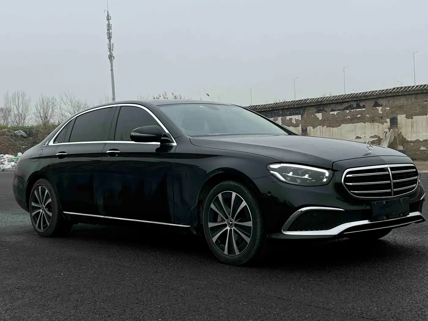 Mercedes-Benz E-Class New Energy 2022 E 350 e L Plug-in Hybrid Sedan фото 3