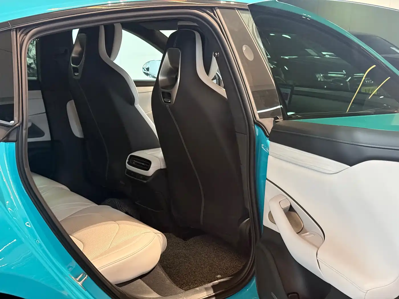 XIAOMI CAR XIAOMI SU7