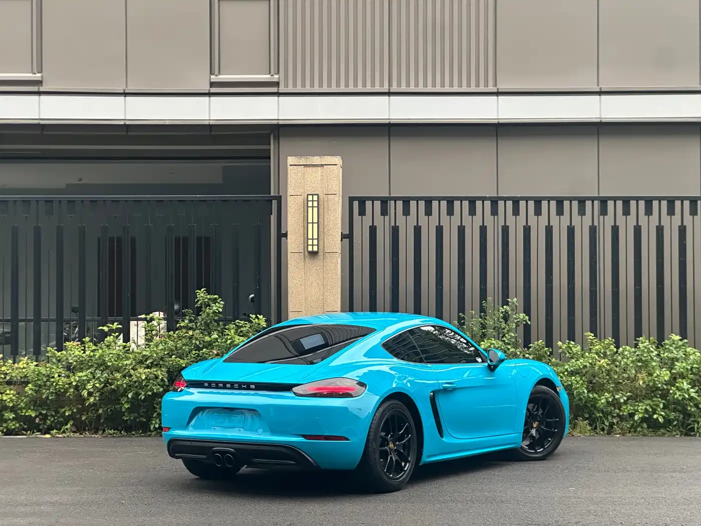 Porsche 718 2018 Cayman 2.0T фото 4
