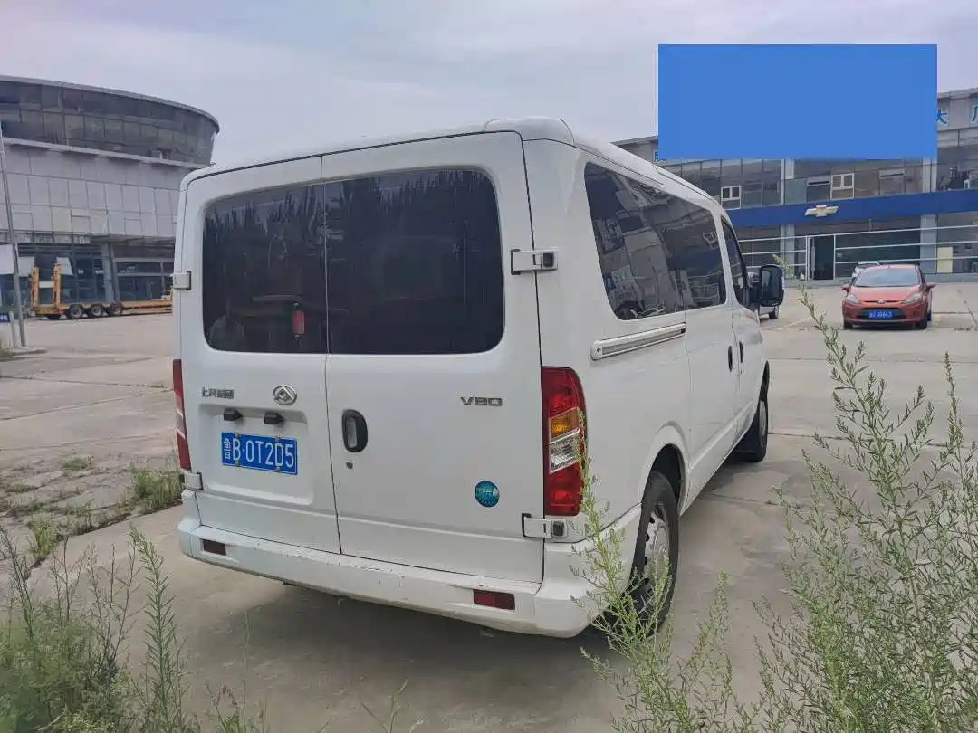 SAIC Maxus Xintu V80 2024 2023 2.0T Manual Classic Aoyun Short Wheelbase Ultra-Low Roof 5/6-Seater