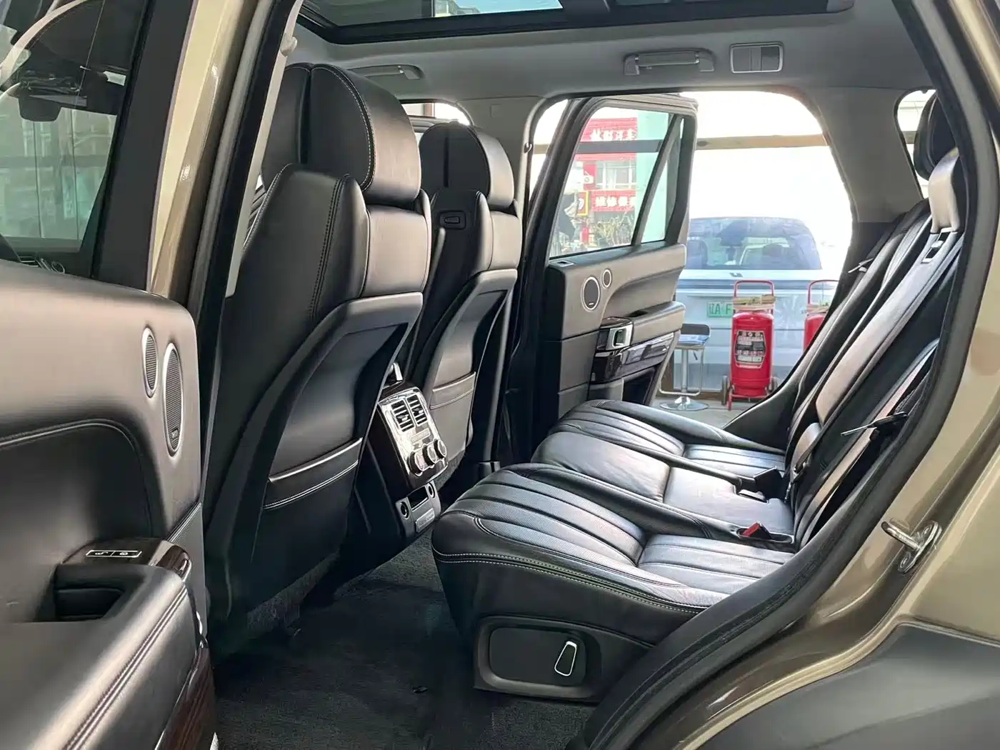 Land Rover Range Rover 2014 3.0 SC V6 Vogue фото 13