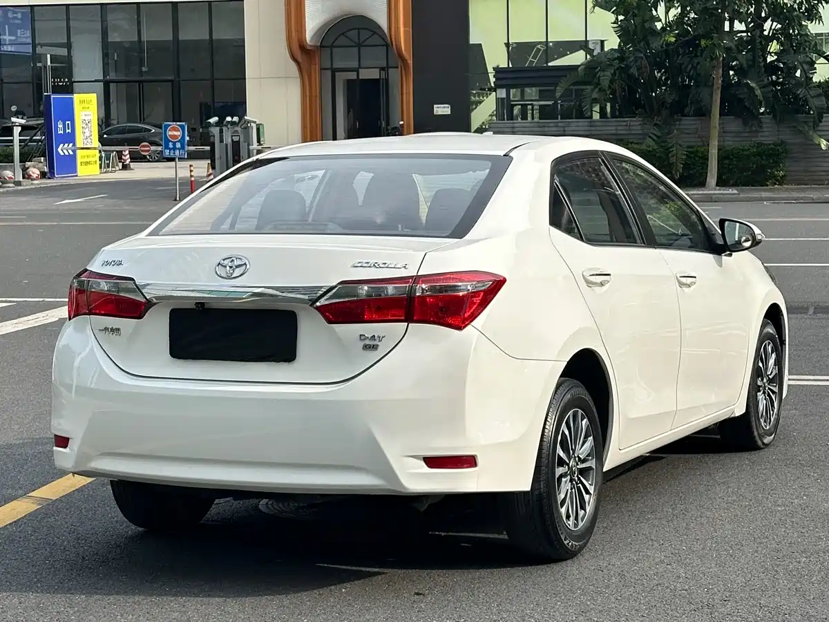 Toyota Corolla 2017 Facelift 1.2T S-CVT GL фото 21