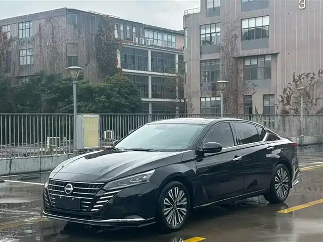 NISSAN TEANA