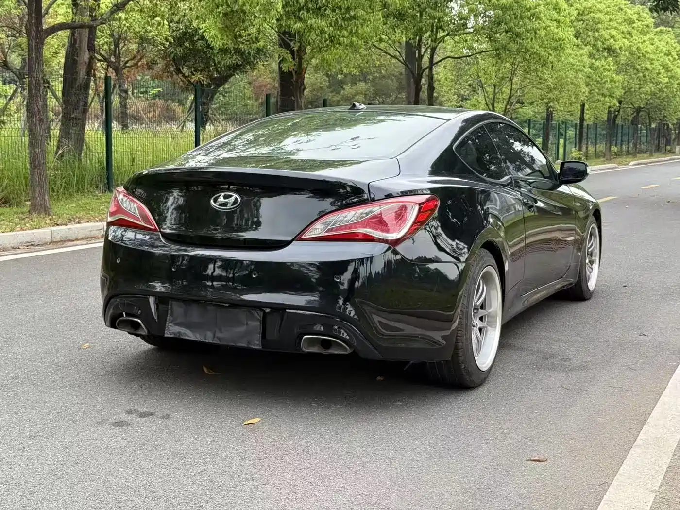 Hyundai Genesis Coupe 2012 2.0T Automatic Elegant Edition фото 7