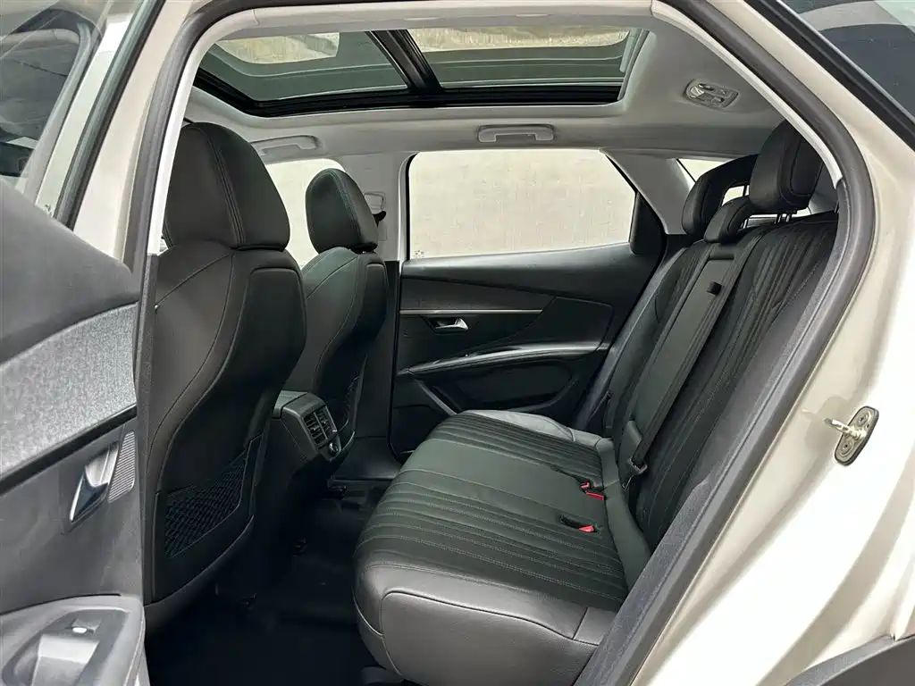 Peugeot 4008 2017 350THP Luxury Edition фото 10