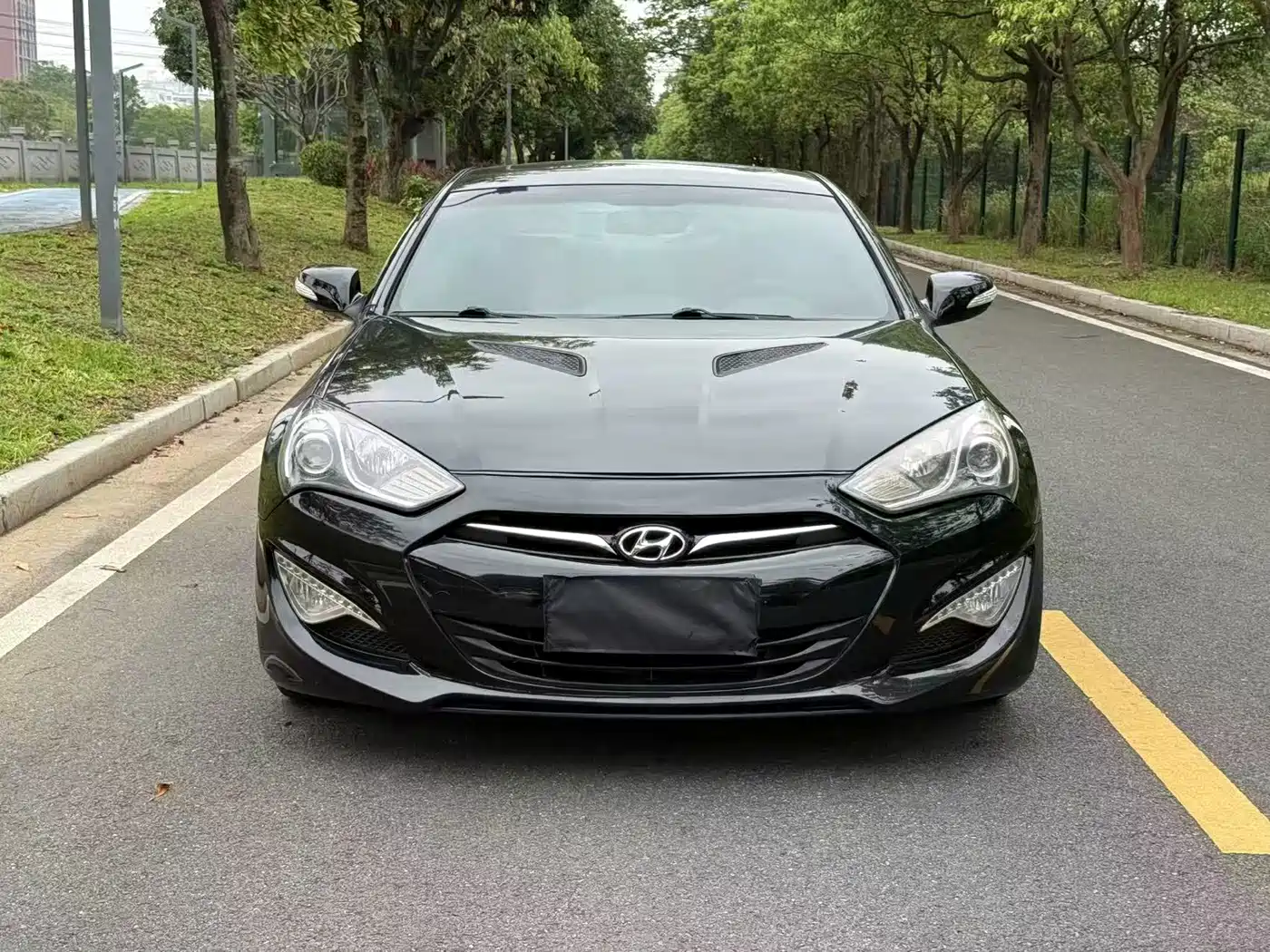 Hyundai Genesis Coupe 2012 2.0T Automatic Elegant Edition фото 3