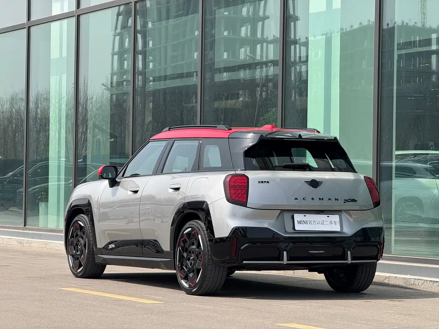 MINI ELECTRIC  JCW ACEMAN