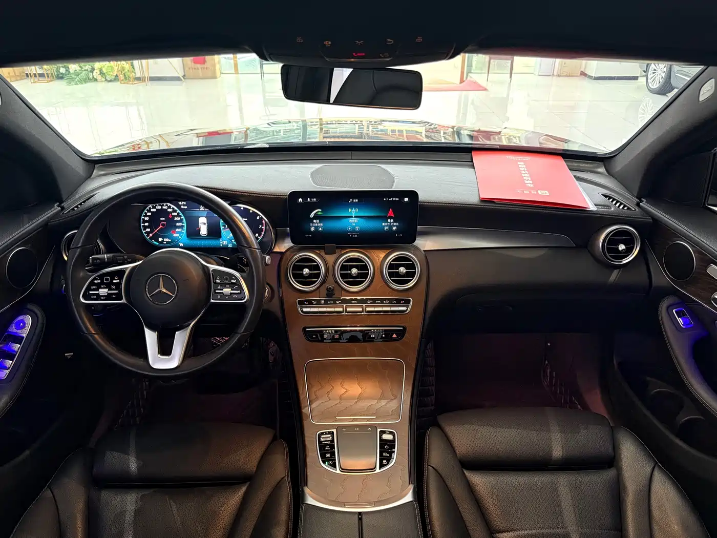 Mercedes-Benz GLC 2020 GLC 260 L 4MATIC Luxury фото 8