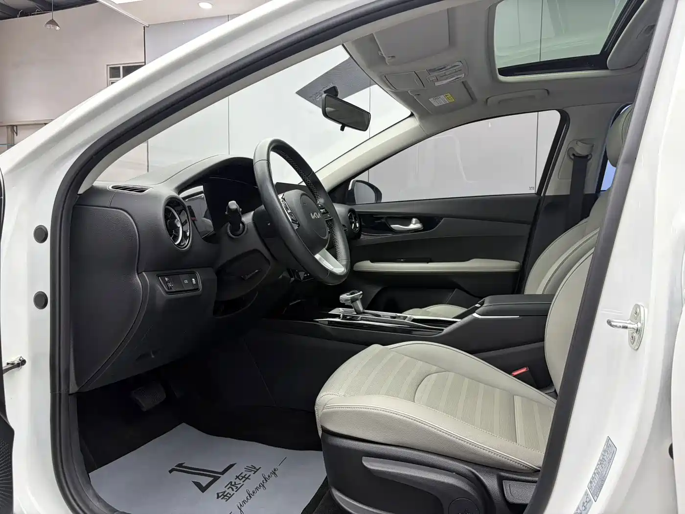 Kia K3 2023 2023 Model 1.5L CVT Luxury Edition