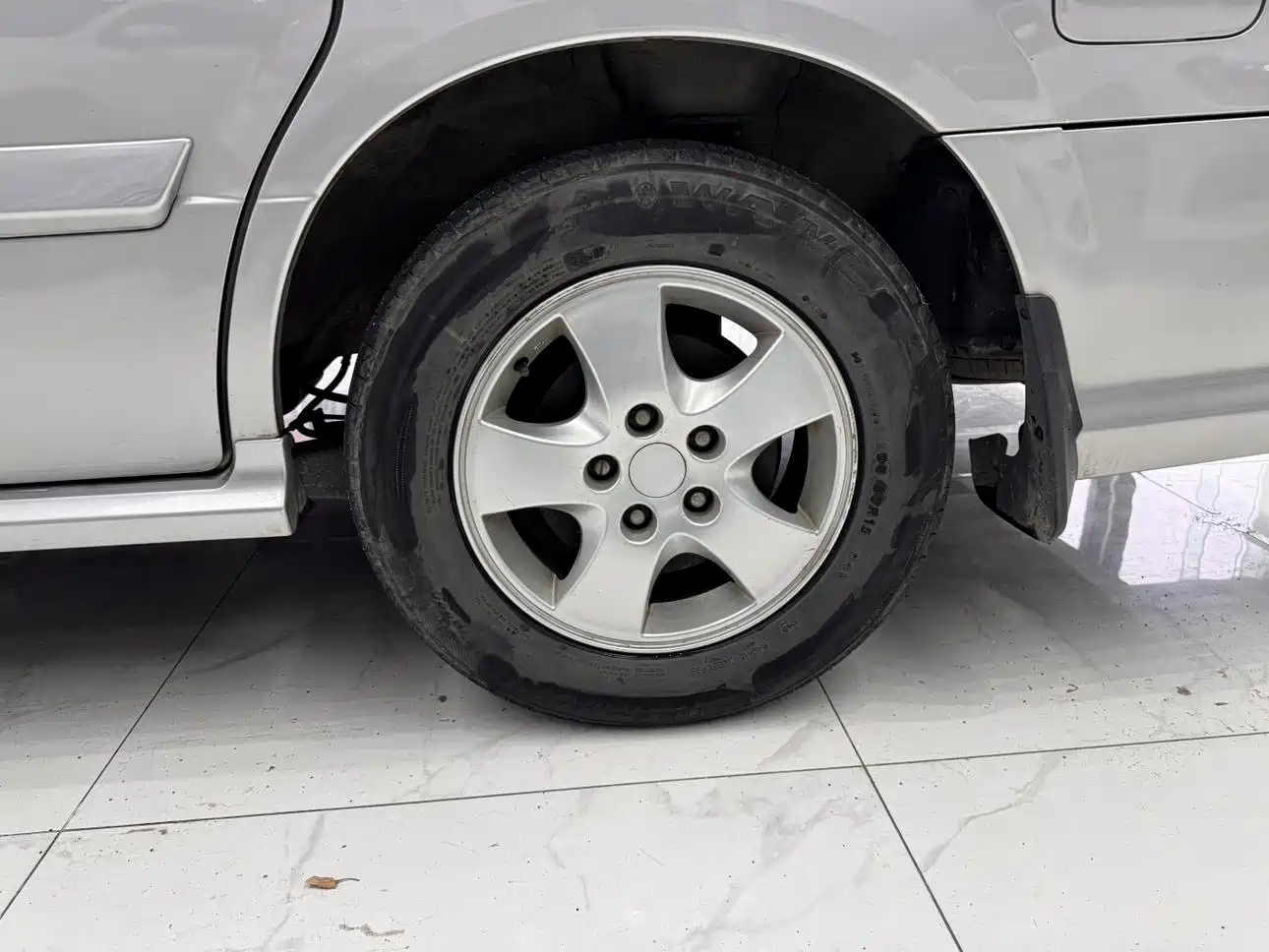 Dongfeng Yuxuan 2013 2009 2.0L Manual Luxury