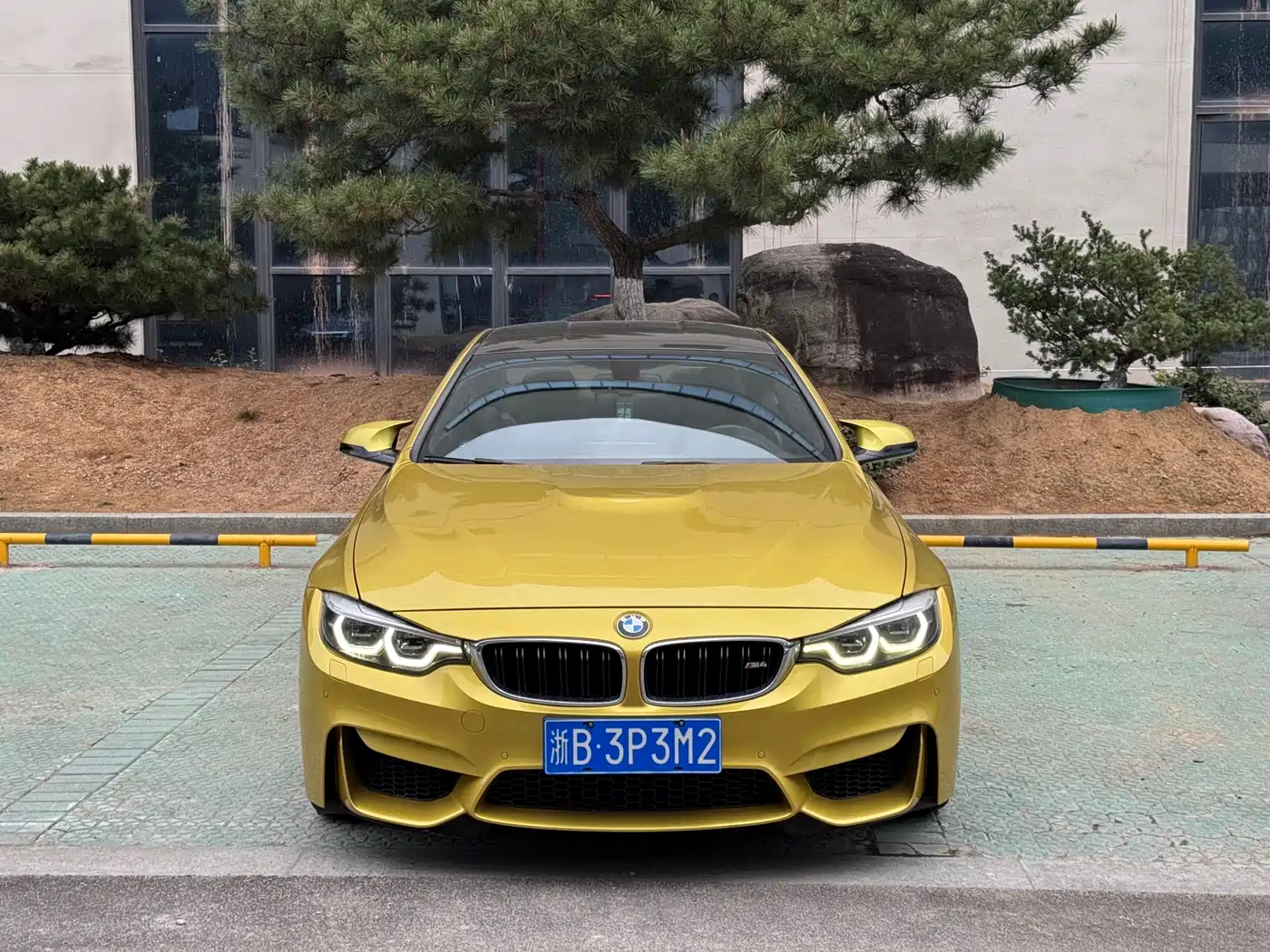 BMW M4 2019 M4 Coupe Shadow Edition фото 2