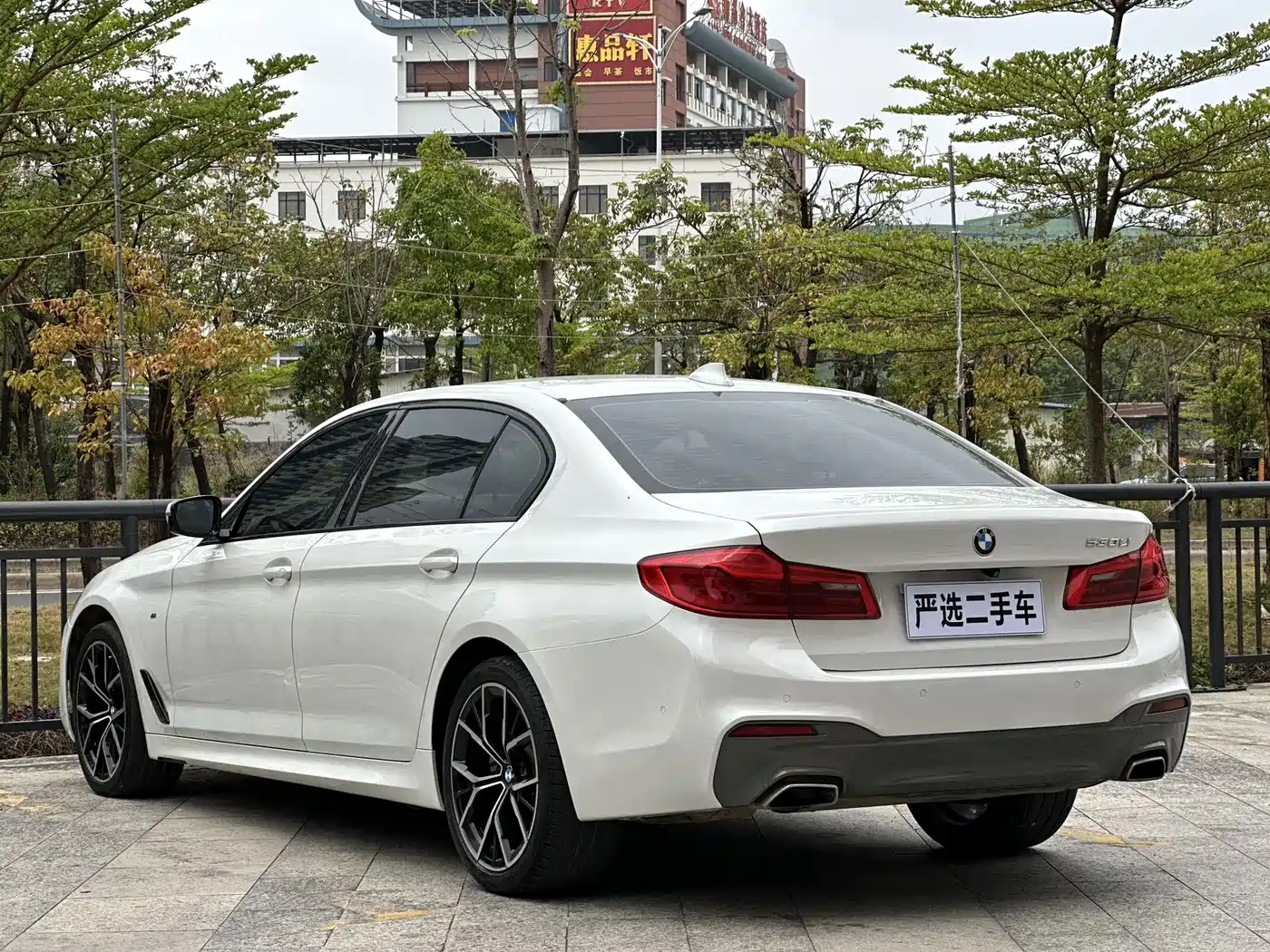 BMW 5 Series 2019 525Li M Sport Package фото 7