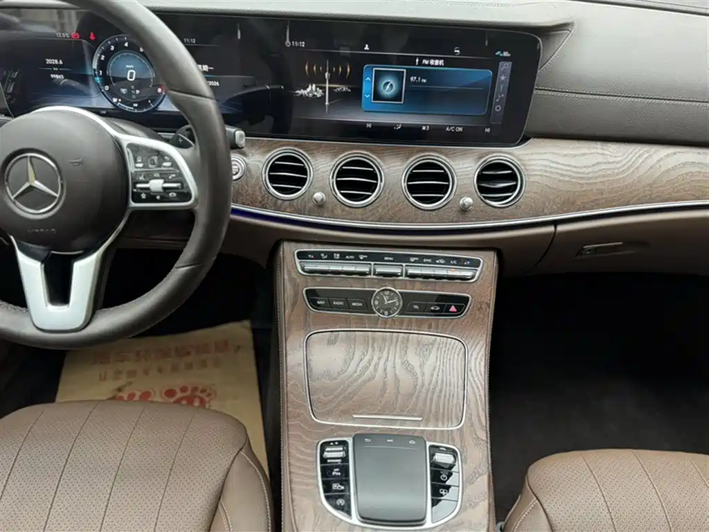 Mercedes-Benz E-Class 2019 Facelift E 300 L Luxury фото 13