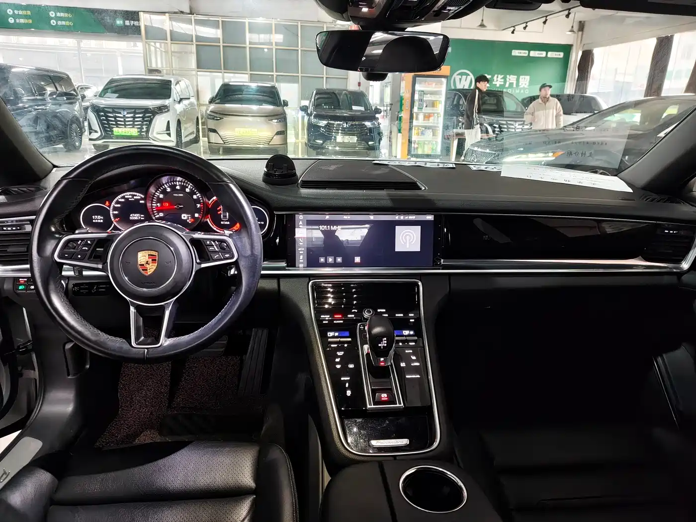 Porsche Panamera 2017 Panamera 3.0T фото 4