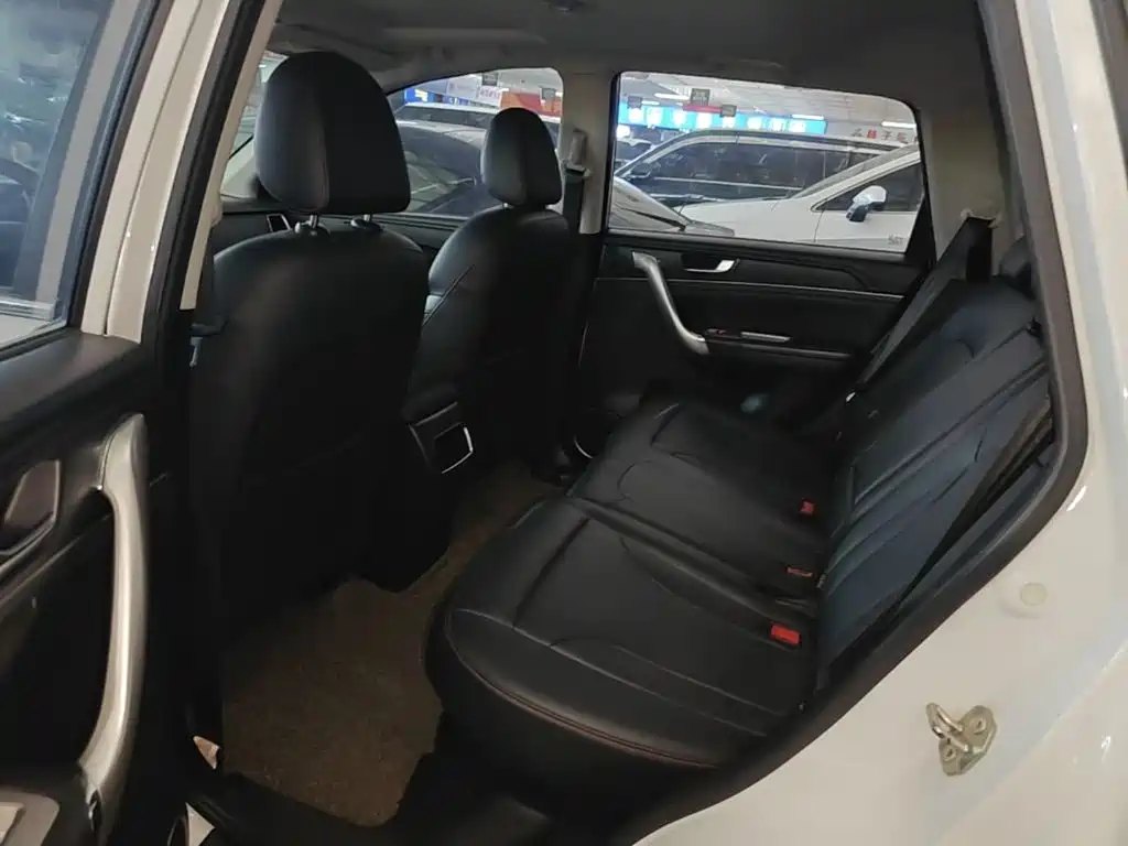 Haval M6 2018 2017 1.5T Automatic 2WD Elite