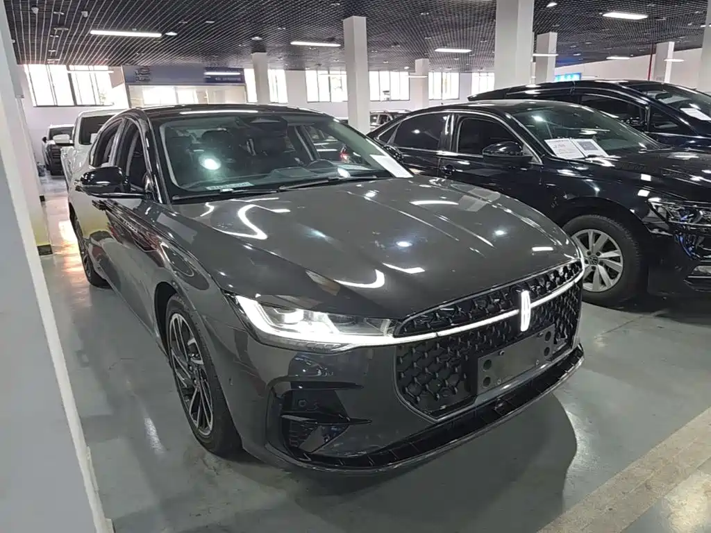Photo 4 - Lincoln Z